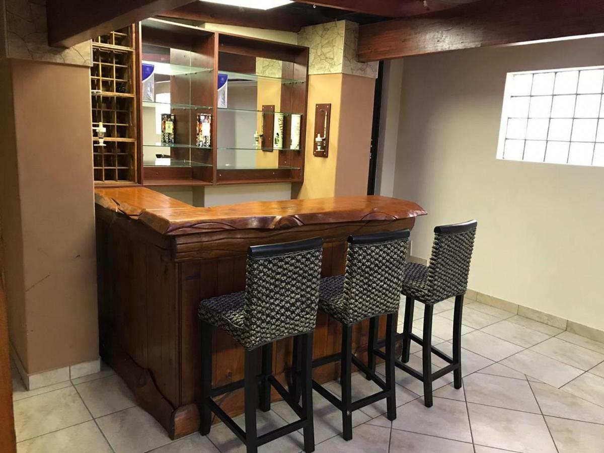 Lacasa Bellville Guesthouse Cape Town Eksteriør bilde